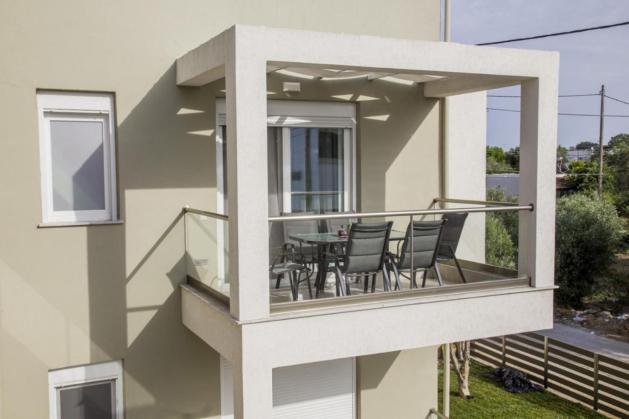 Armonia Resort Ofrínion Buitenkant foto